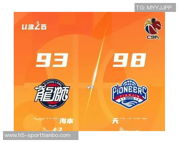 赖俊豪因头撞广告牌伤退媒体人呼吁取消场边广告牌保护运动员安全